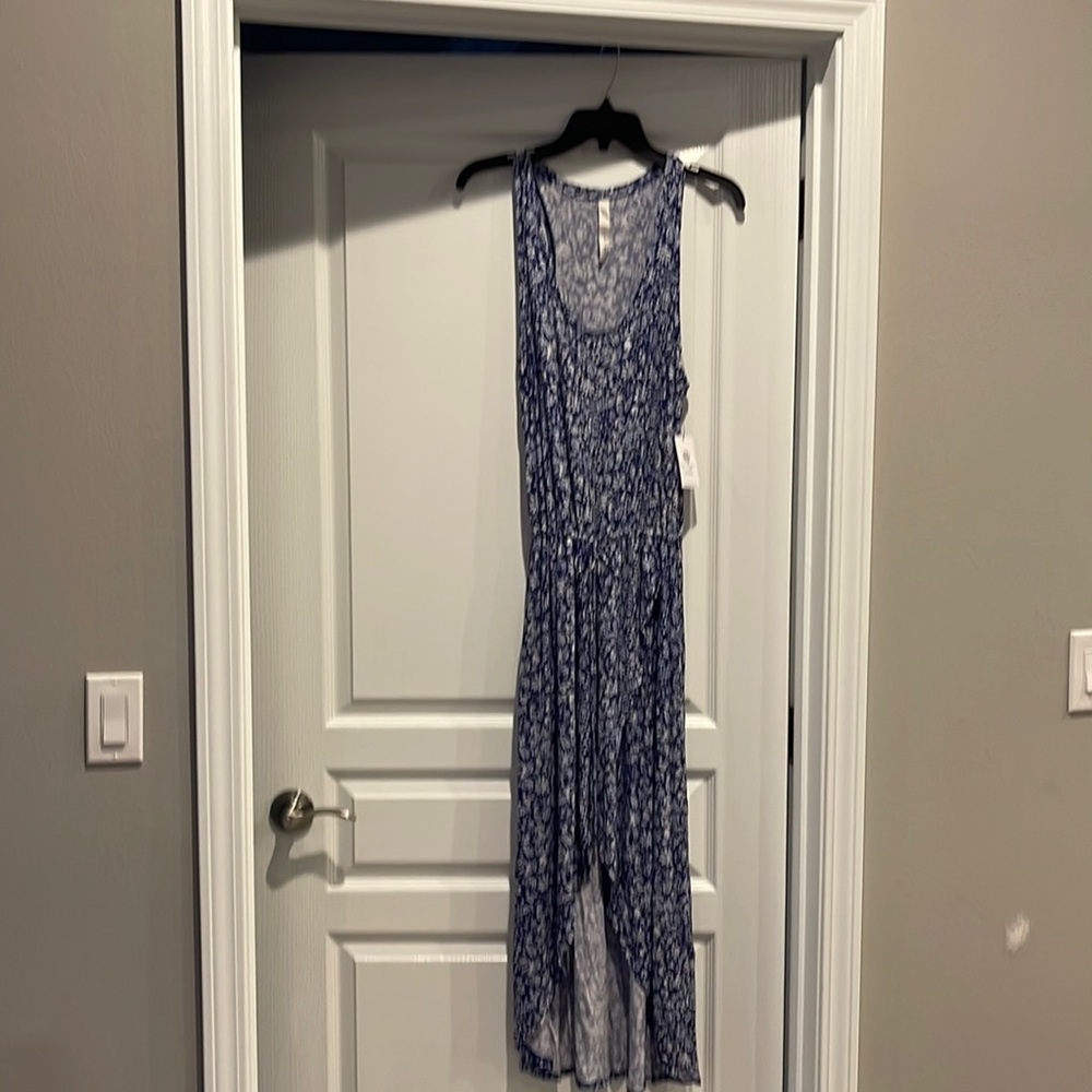 Jessica Simpson, Long dress with waist tie. NWT